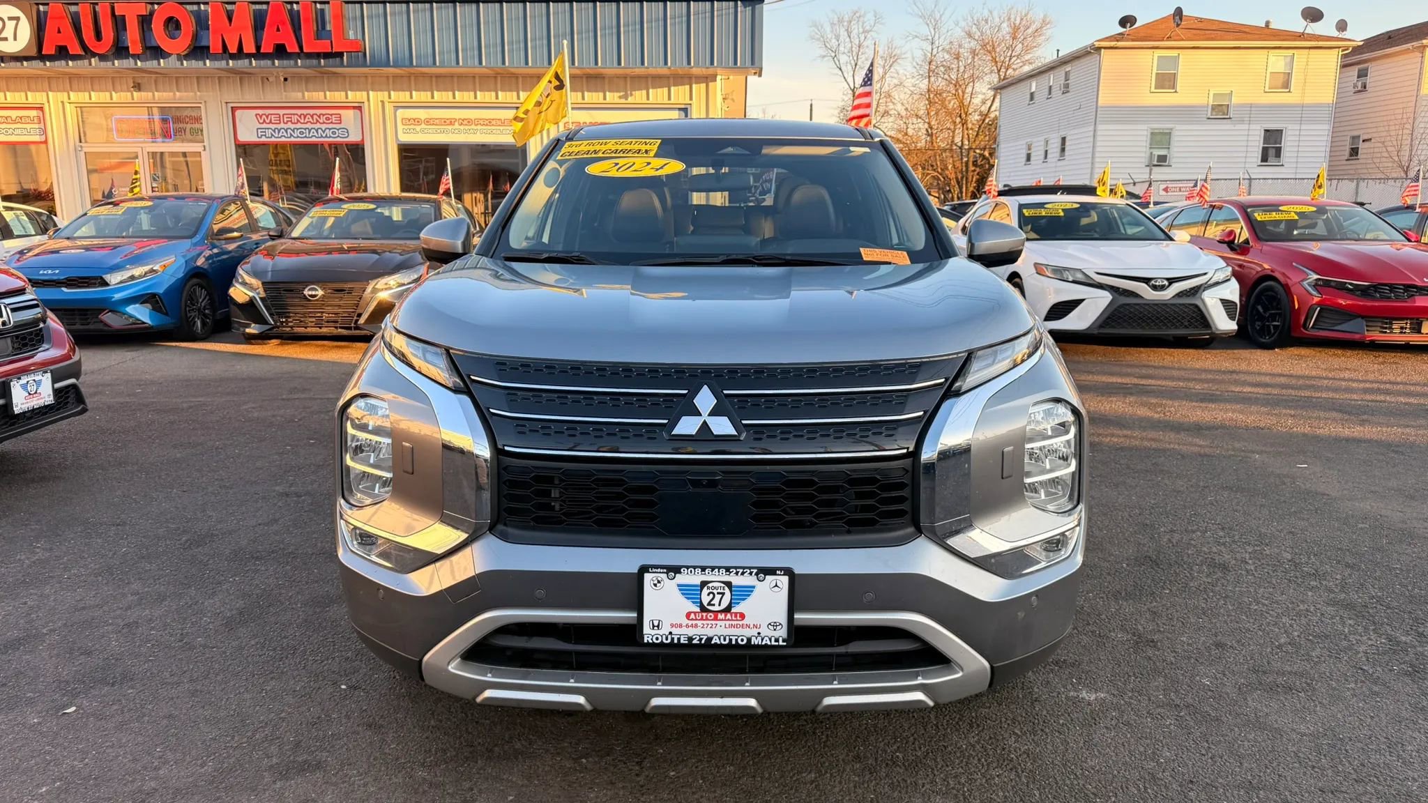 Used 2024 Mitsubishi Outlander Ralliart image 3