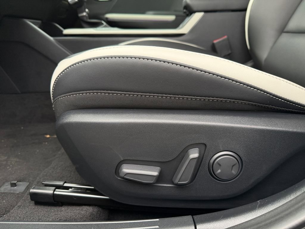 New 2025 Kia K4 GT-Line Turbo image 10