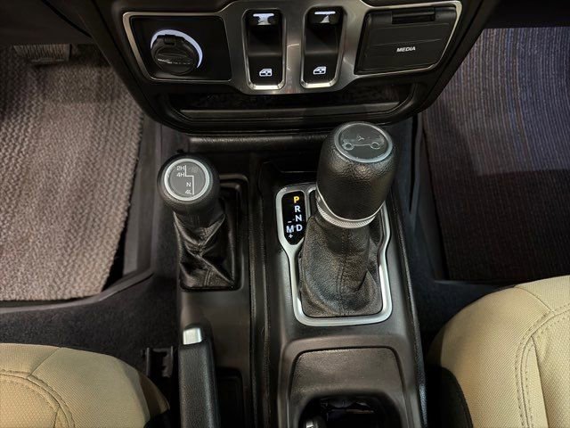 Used 2019 Jeep Wrangler Sport image 21