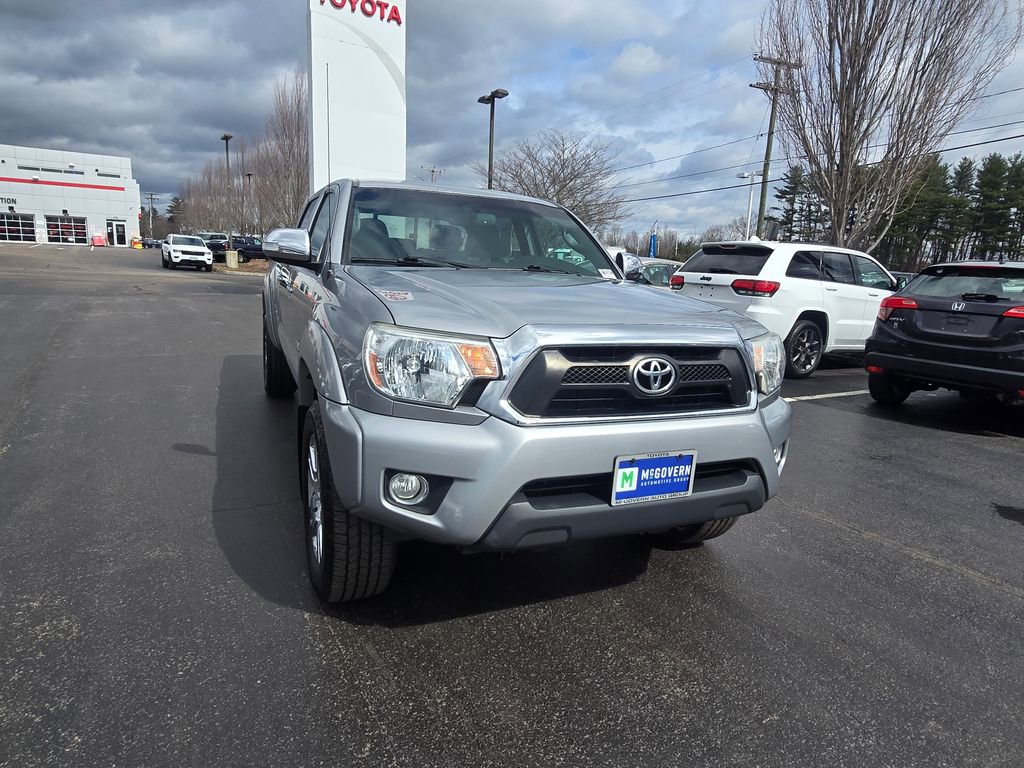 Used 2015 Toyota Tacoma 4x4 Double Cab w/ Limited Package image 9