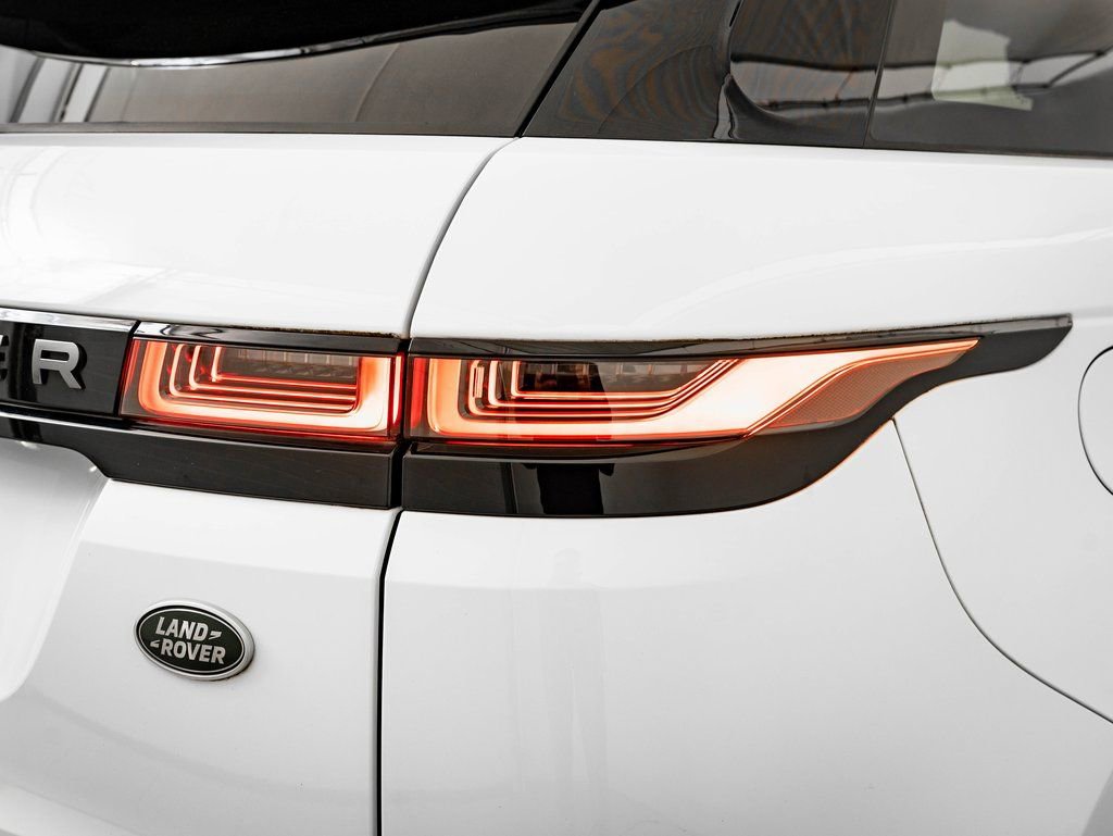 Used 2023 Land Rover Range Rover Evoque R-Dynamic SE image 17
