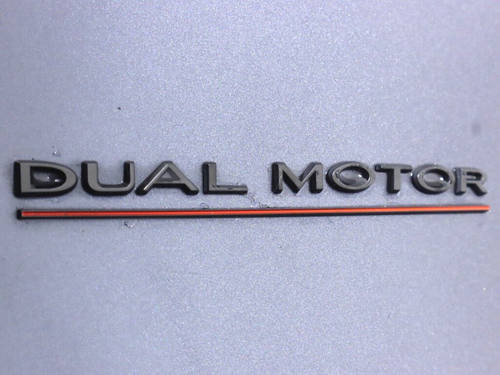 Used 2020 Tesla Model Y Long Range image 36