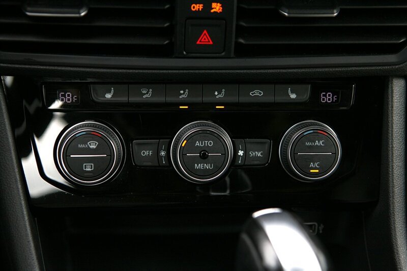 Used 2019 Volkswagen Jetta R-Line FWD image 19