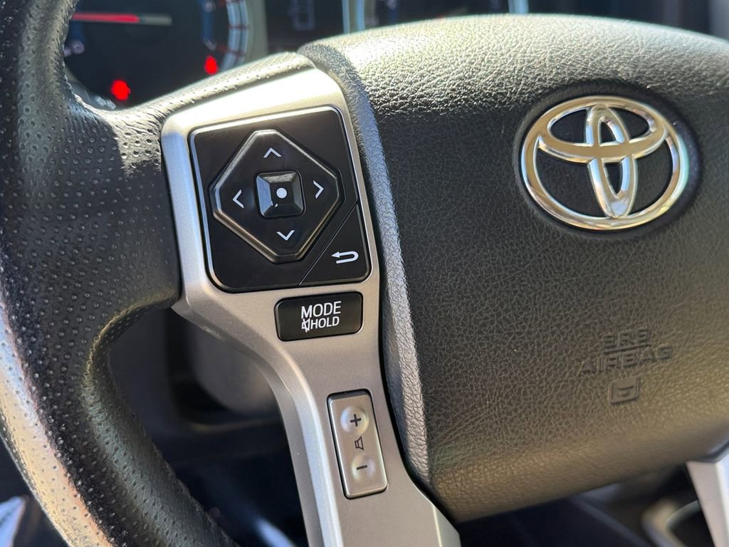 Used 2014 Toyota 4Runner Limited image 15
