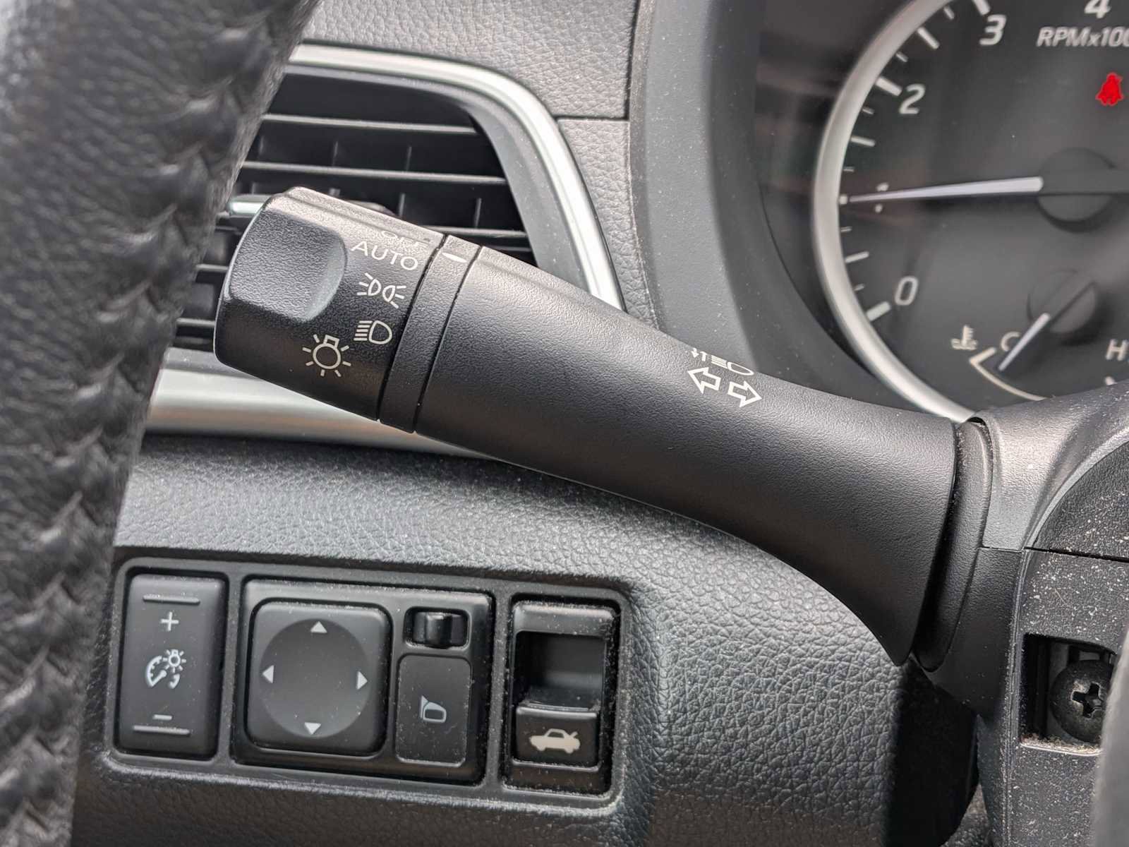 Used 2017 Nissan Sentra SV image 26