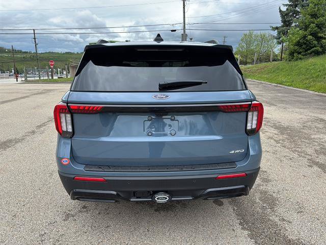 New 2026 Ford Explorer ST-Line w/ ST-Line Street Pack AWD/4WD image 3