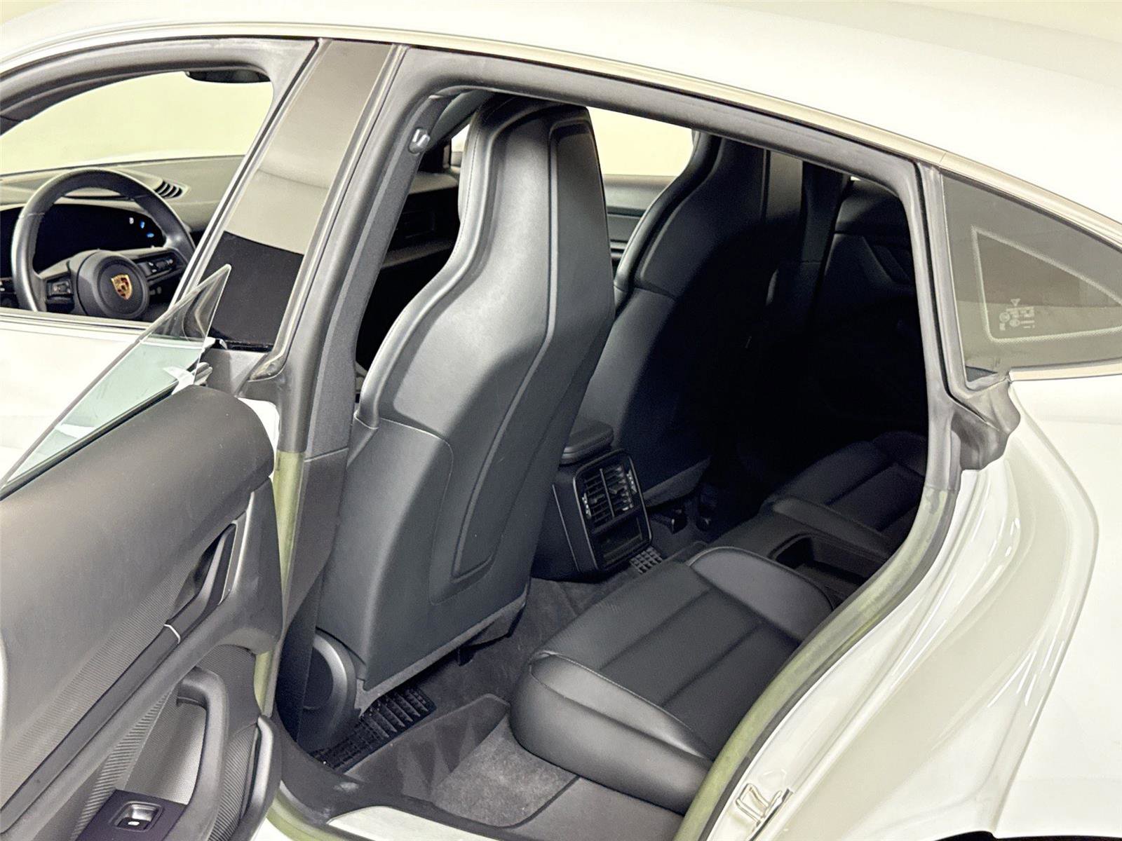 Used 2023 Porsche Taycan 4S image 25