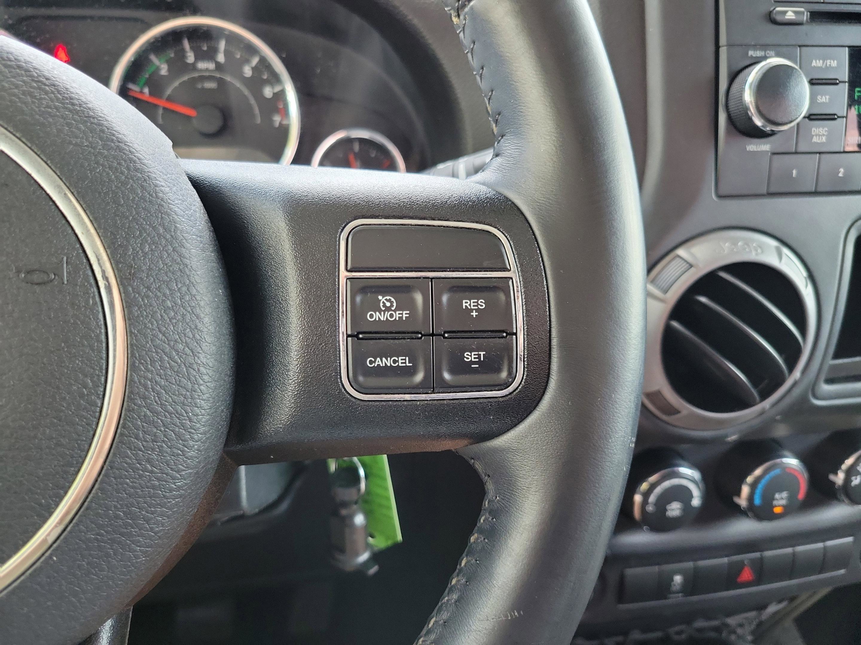 Used 2016 Jeep Wrangler Sport w/ Connectivity Group AWD/4WD image 19