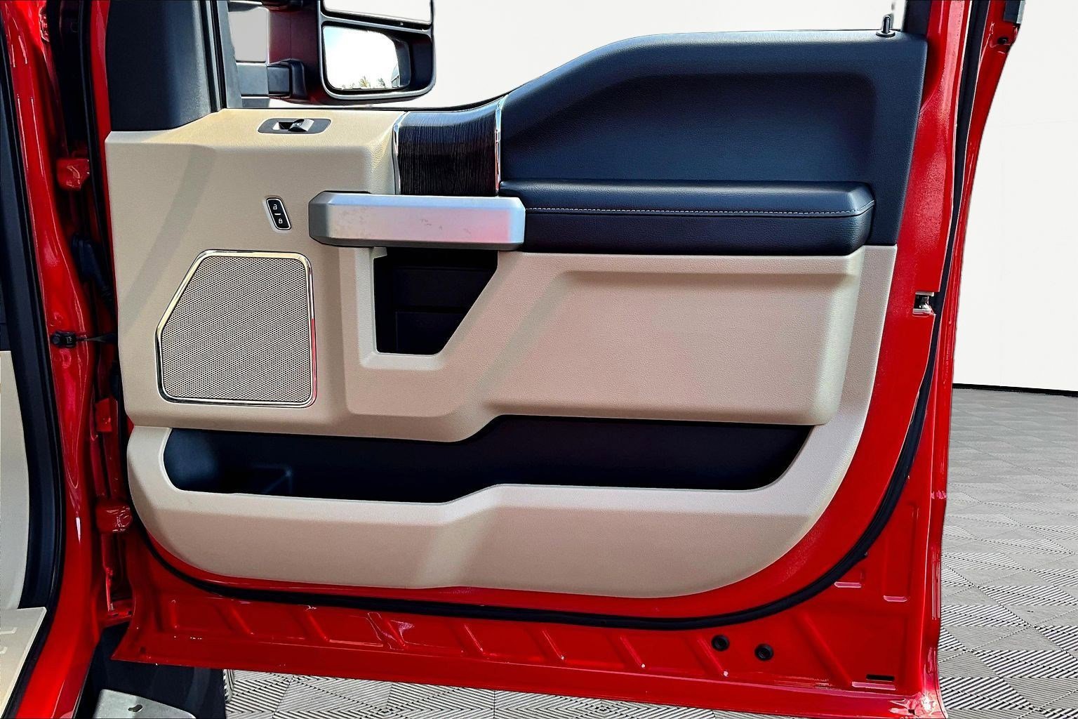 Used 2021 Ford F450 Lariat w/ Lariat Ultimate Package image 29