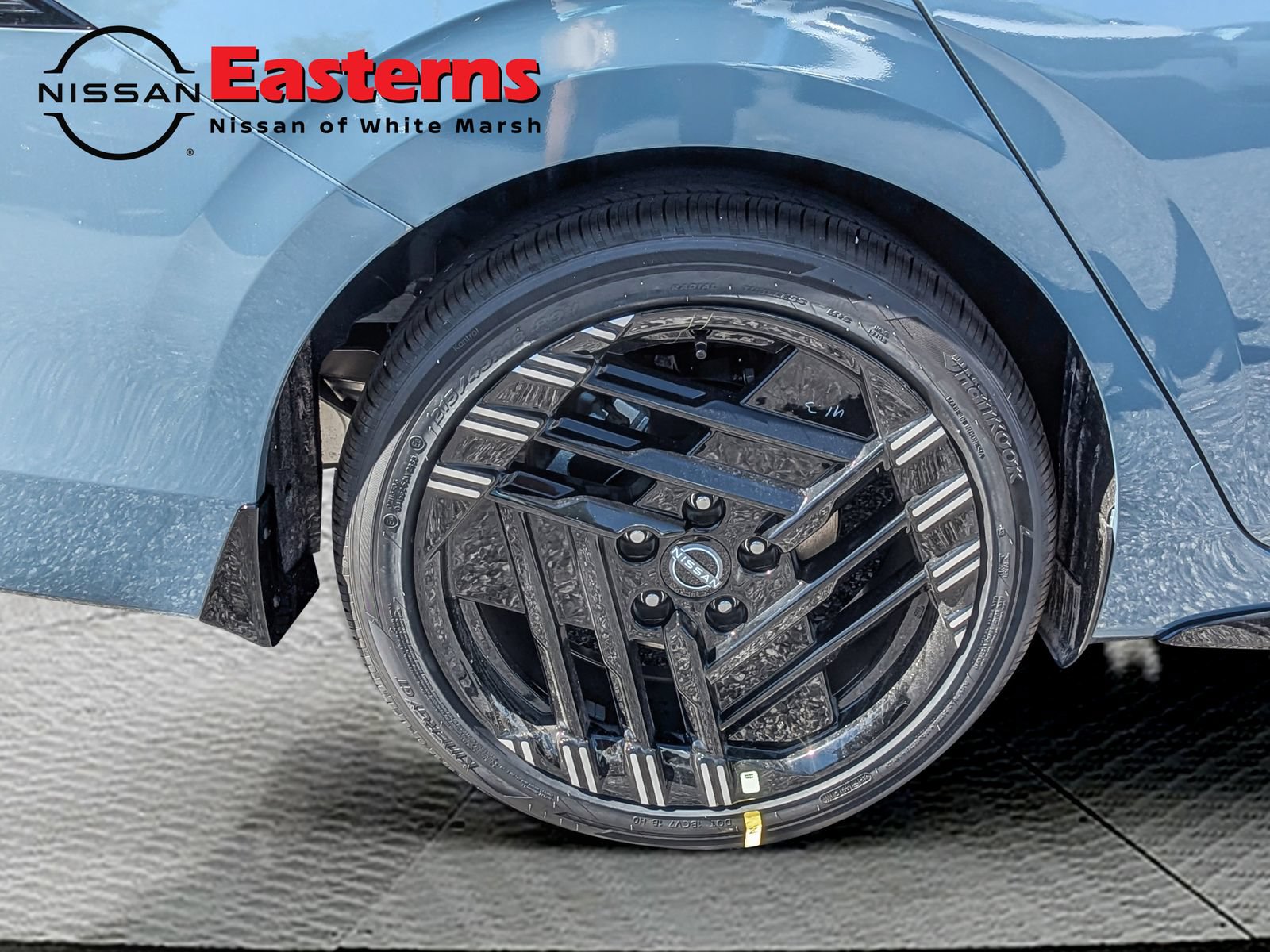 New 2027 Nissan Sentra SR w/ SR Premium Package FWD image 24