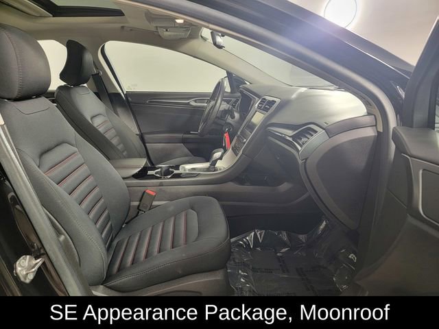 Used 2016 Ford Fusion SE FWD image 18