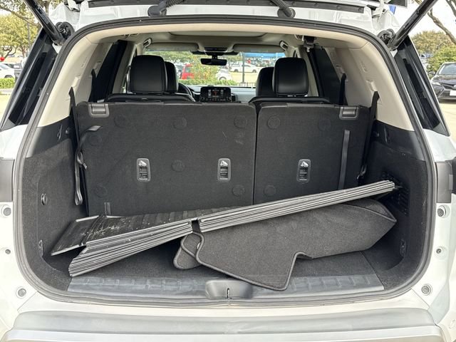 Used 2025 Nissan Pathfinder SL w/ SL Premium Package image 13