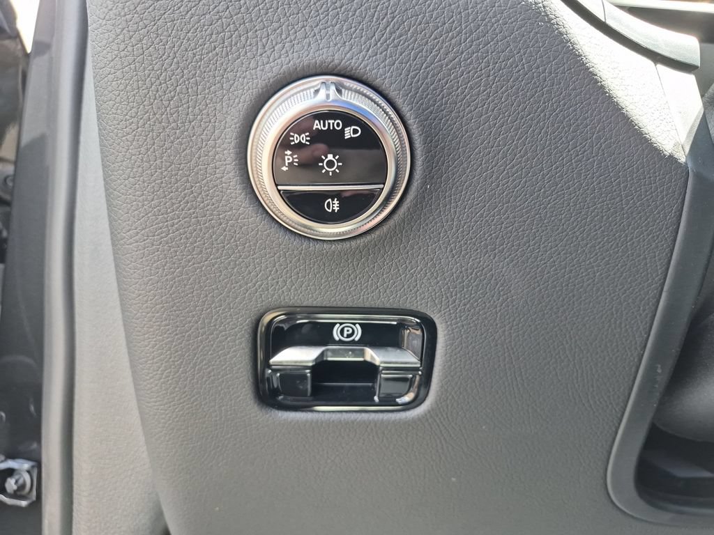 Used 2026 Mercedes-Benz GLC 300 4MATIC image 20