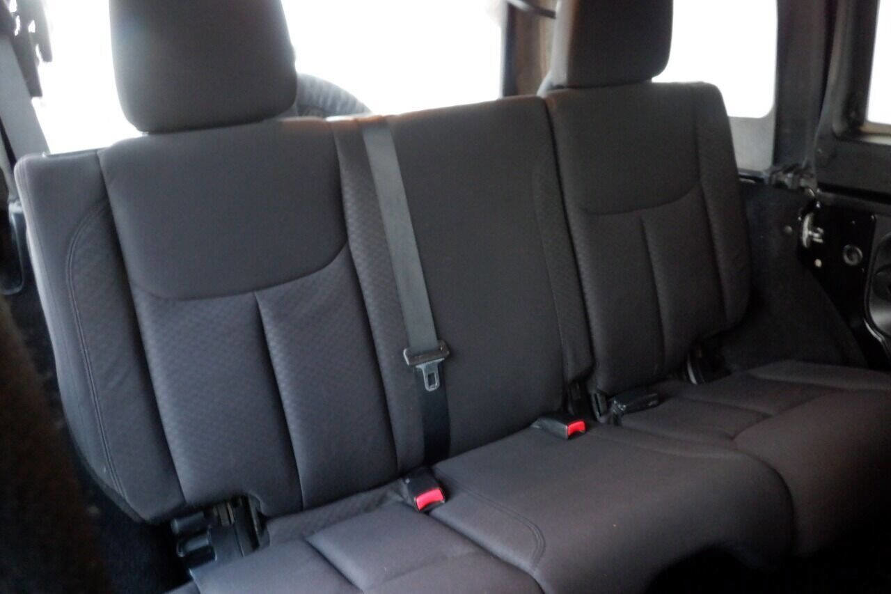 Used 2013 Jeep Wrangler Unlimited Sport w/ Trailer Tow Group image 25