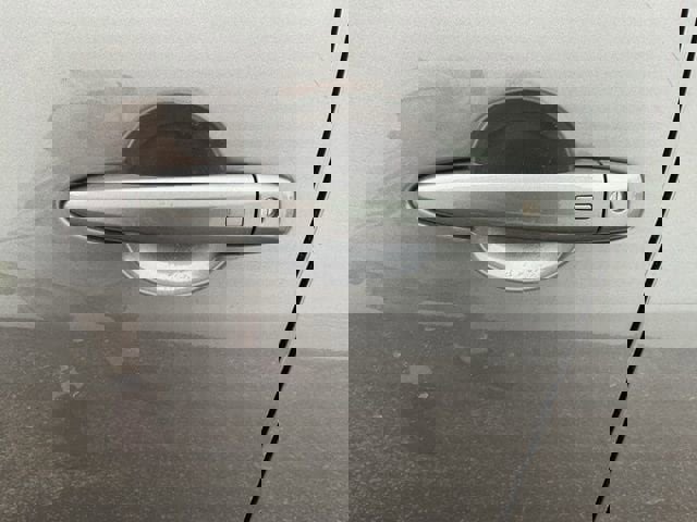 Used 2025 Nissan Sentra SV image 17