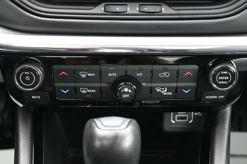 Used 2022 Jeep Compass High Altitude AWD/4WD image 19
