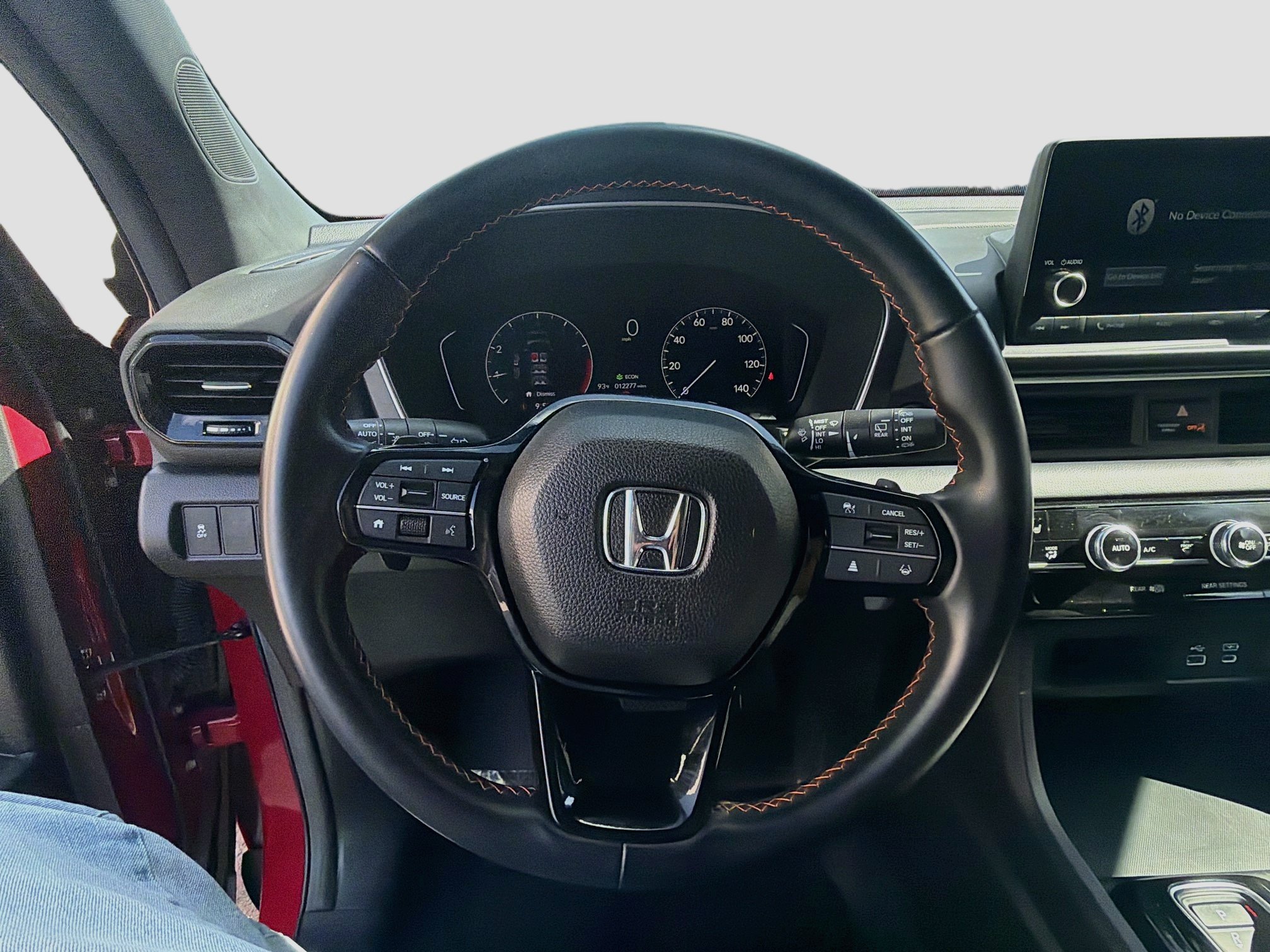 Used 2025 Honda Pilot Sport image 10