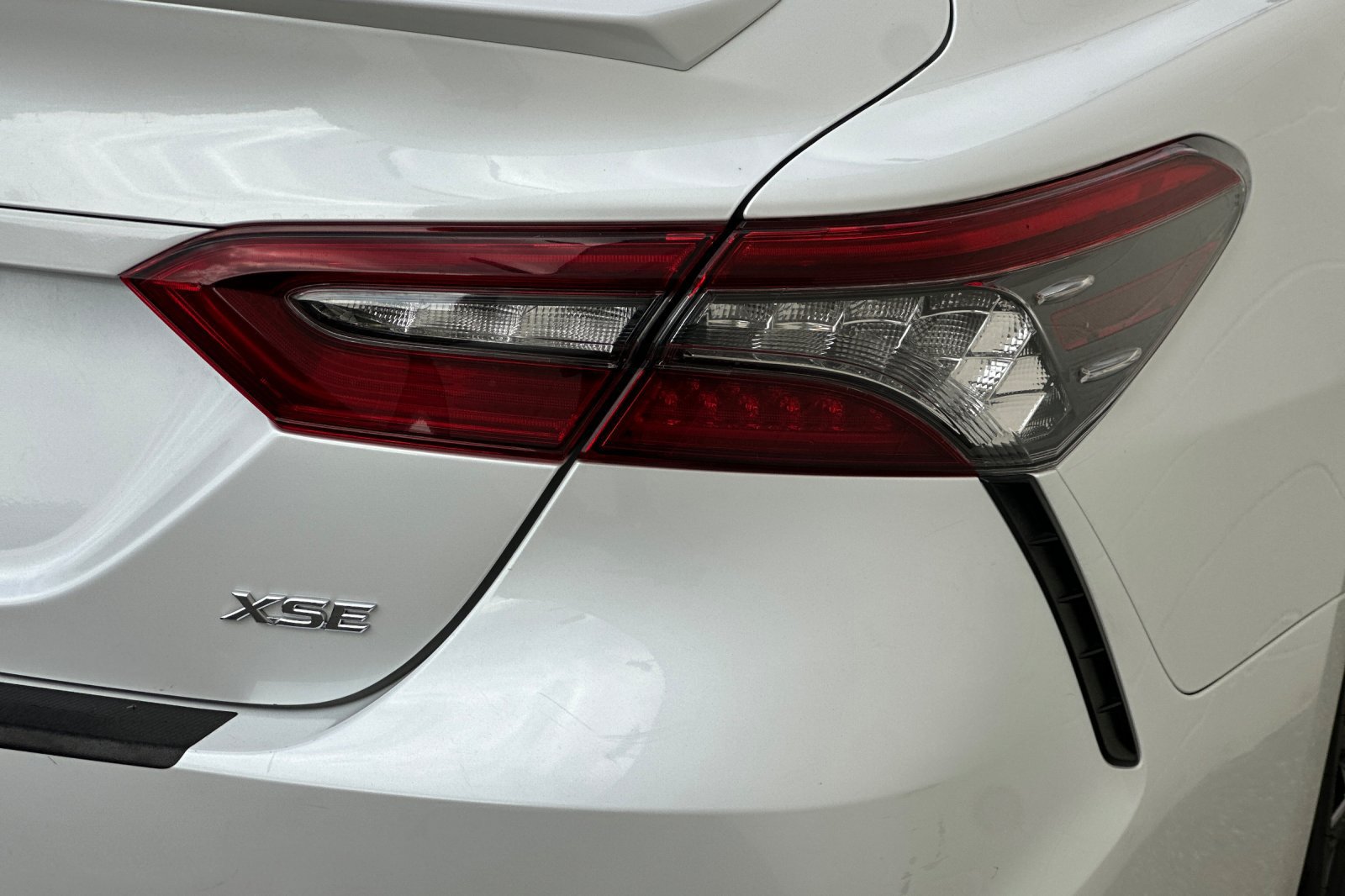 Used 2021 Toyota Camry XSE w/ Carpet Mat Package (TMS) FWD image 36