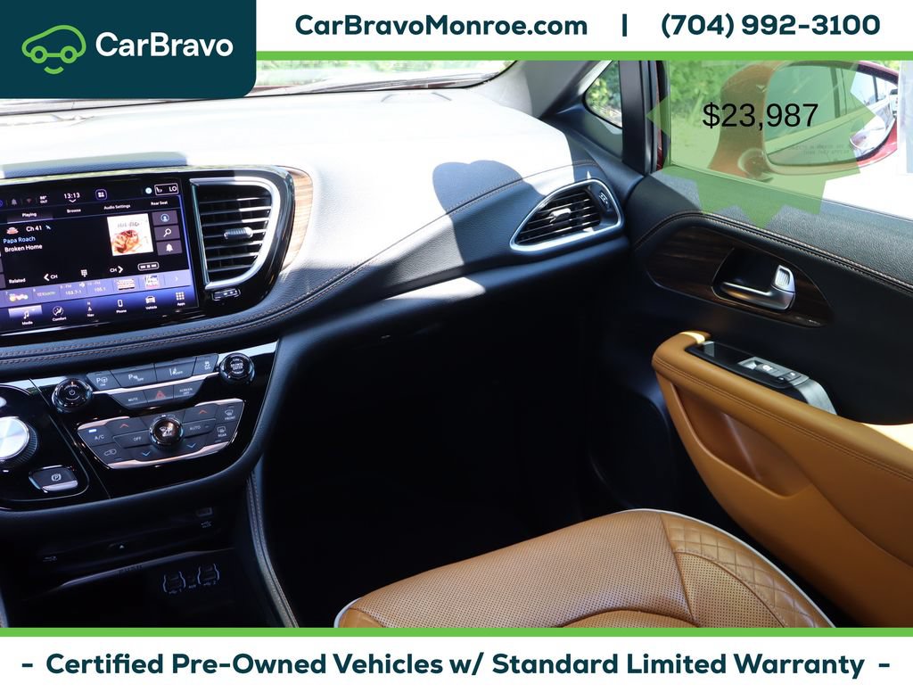 Used 2021 Chrysler Pacifica Pinnacle FWD image 20