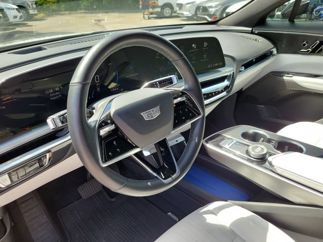 Used 2024 Cadillac Lyriq Luxury RWD image 24