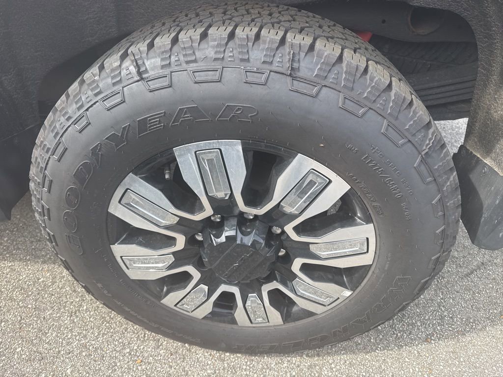 Used 2023 GMC Sierra 2500 Denali w/ Denali Ultimate Package image 8