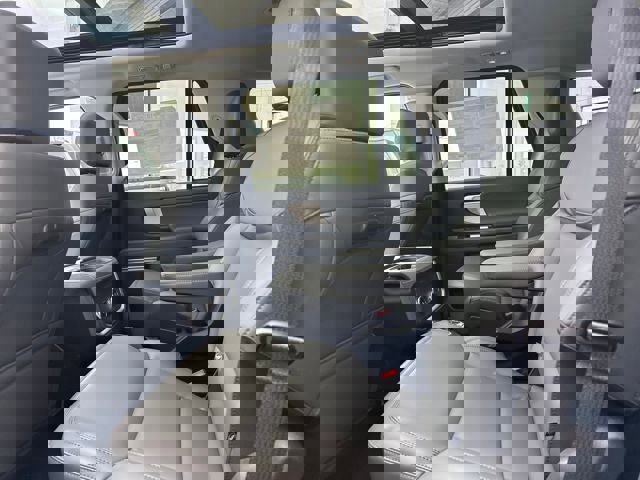 New 2026 Ford Expedition Active image 11