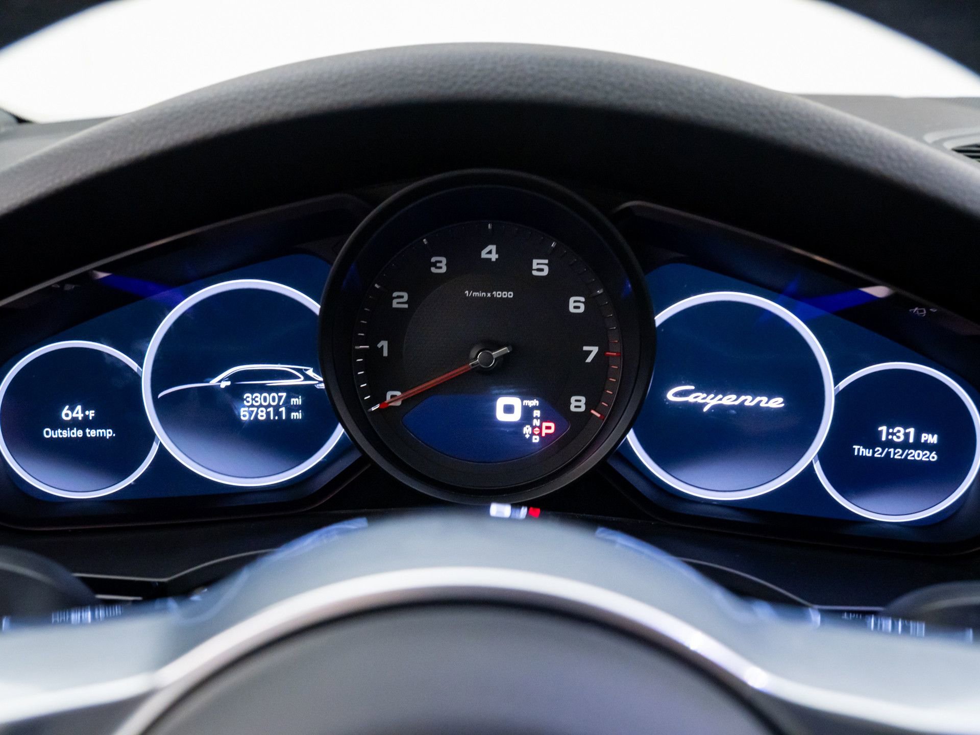 Certified 2022 Porsche Cayenne Platinum Edition image 21