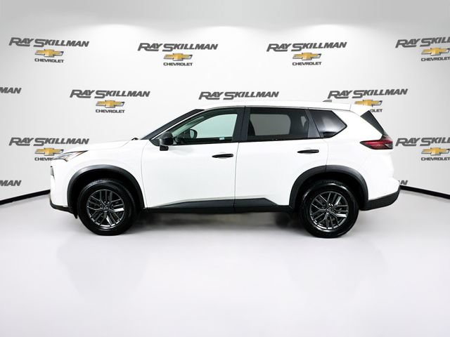 Used 2024 Nissan Rogue S FWD image 4