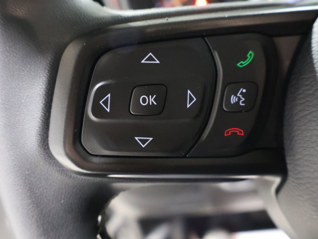 Used 2025 Jeep Wrangler Unlimited Rubicon image 31