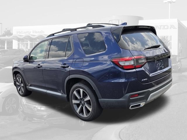 Used 2024 Honda Pilot Elite image 6