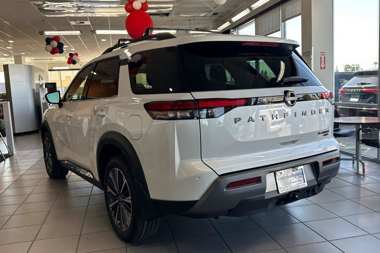 New 2026 Nissan Pathfinder Platinum AWD/4WD image 5