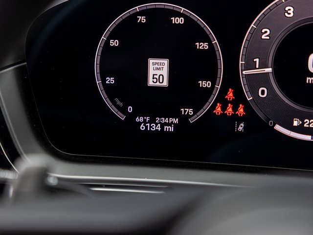 Used 2025 Porsche Cayenne image 50