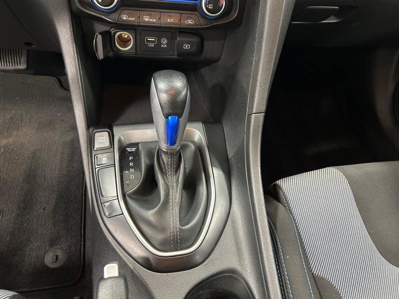 Used 2019 Hyundai Veloster 2.0 image 14