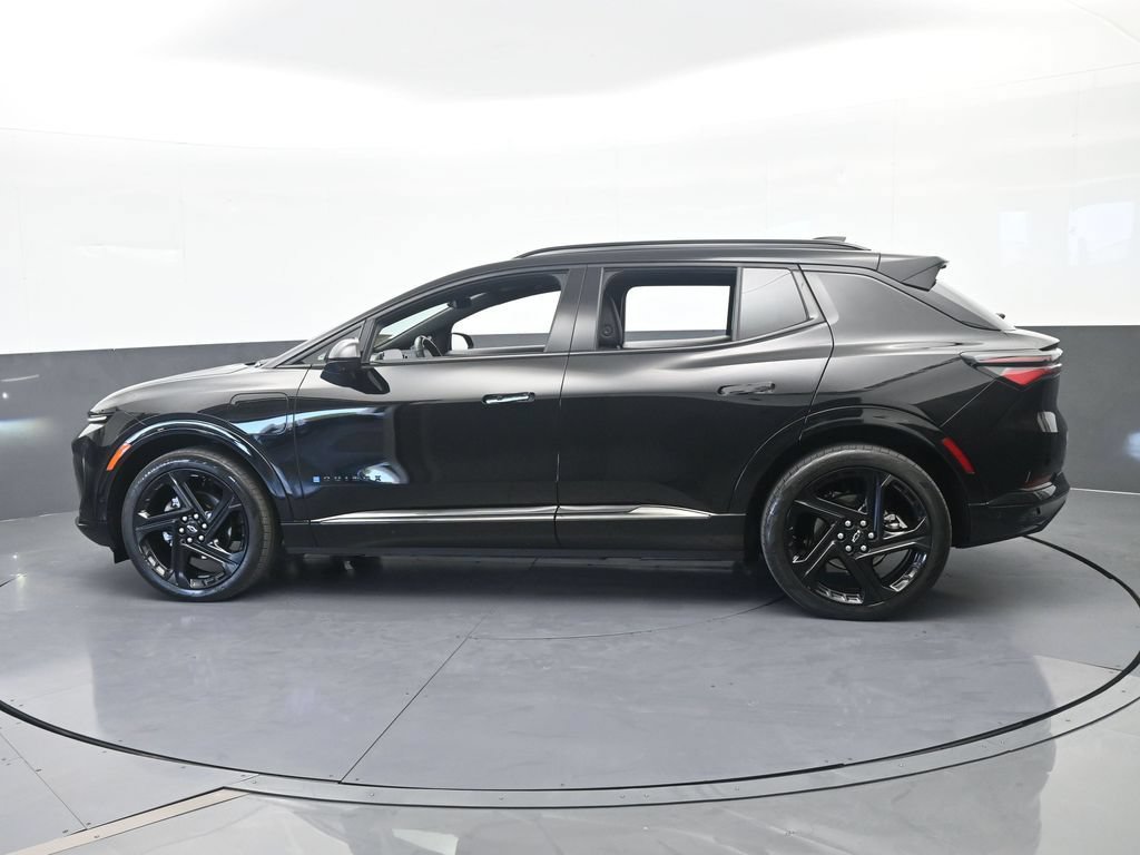 Used 2024 Chevrolet Equinox EV RS FWD image 3
