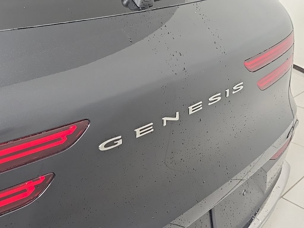 New 2027 Genesis GV70 2.5T Advanced AWD/4WD image 11