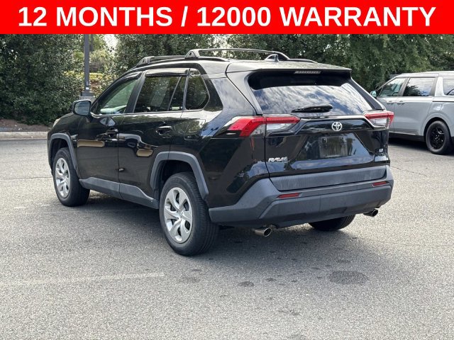 Used 2019 Toyota RAV4 LE FWD image 4