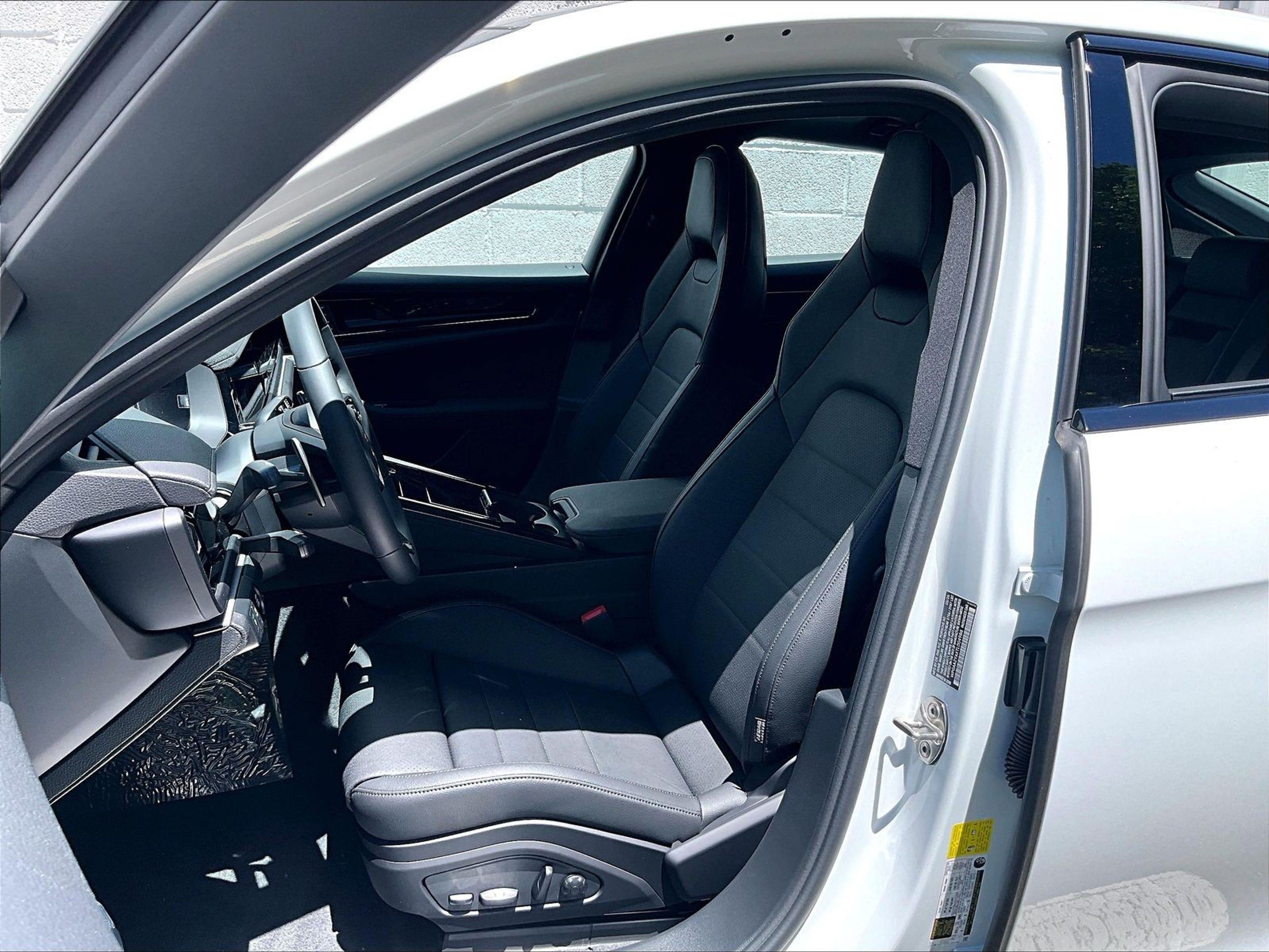 New 2026 Porsche Panamera 4 AWD/4WD image 5
