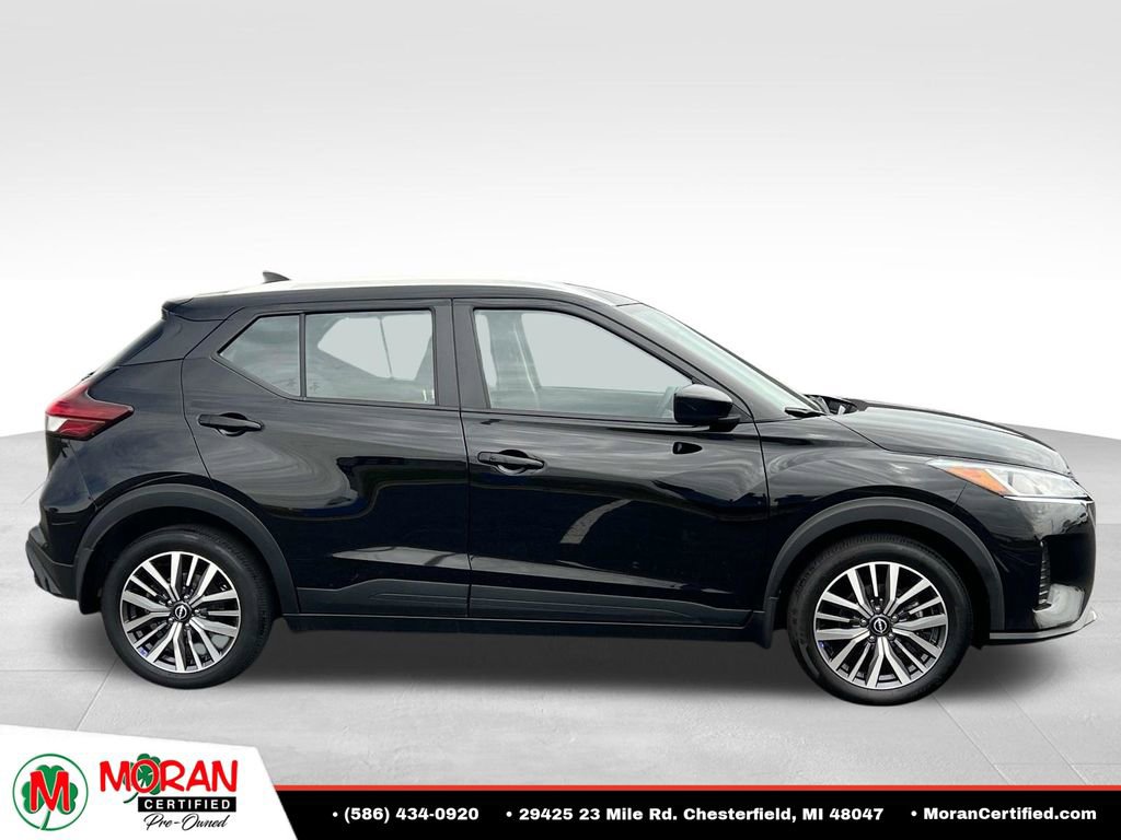 Used 2024 Nissan Kicks SV FWD image 6