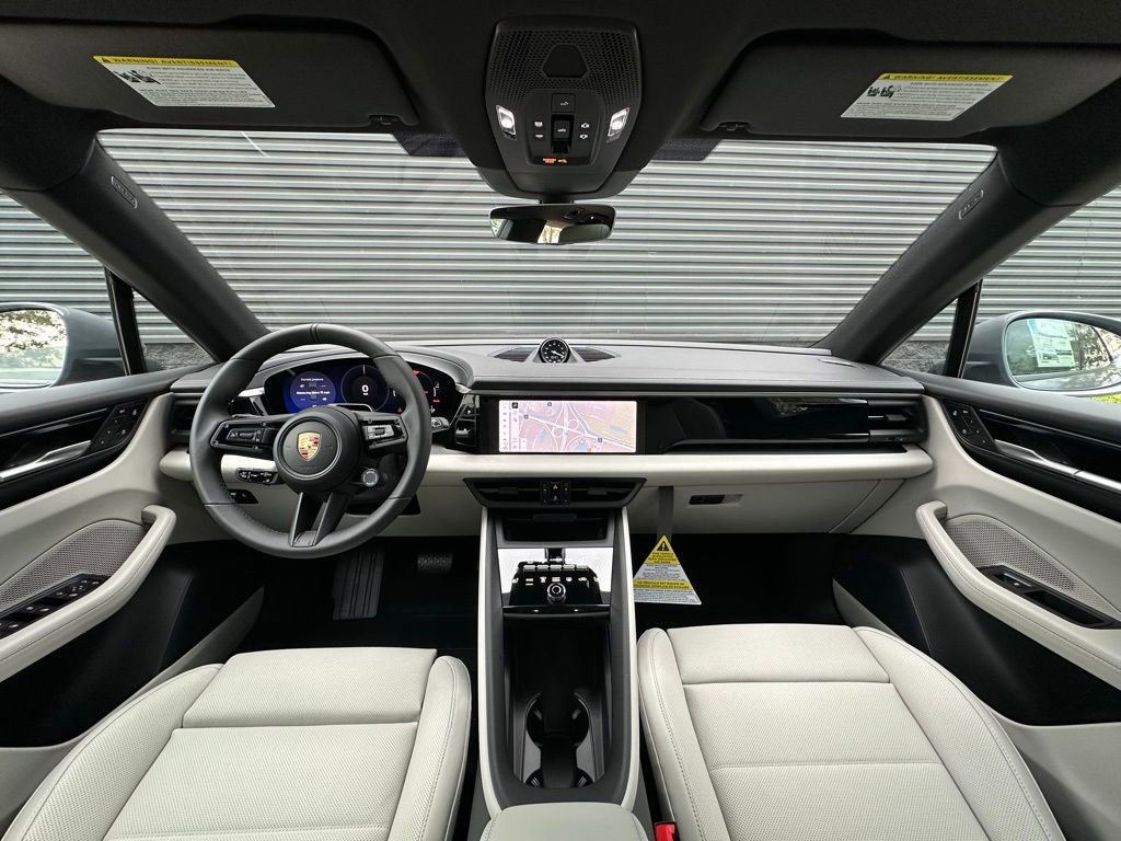 Used 2026 Porsche Macan Electric image 6