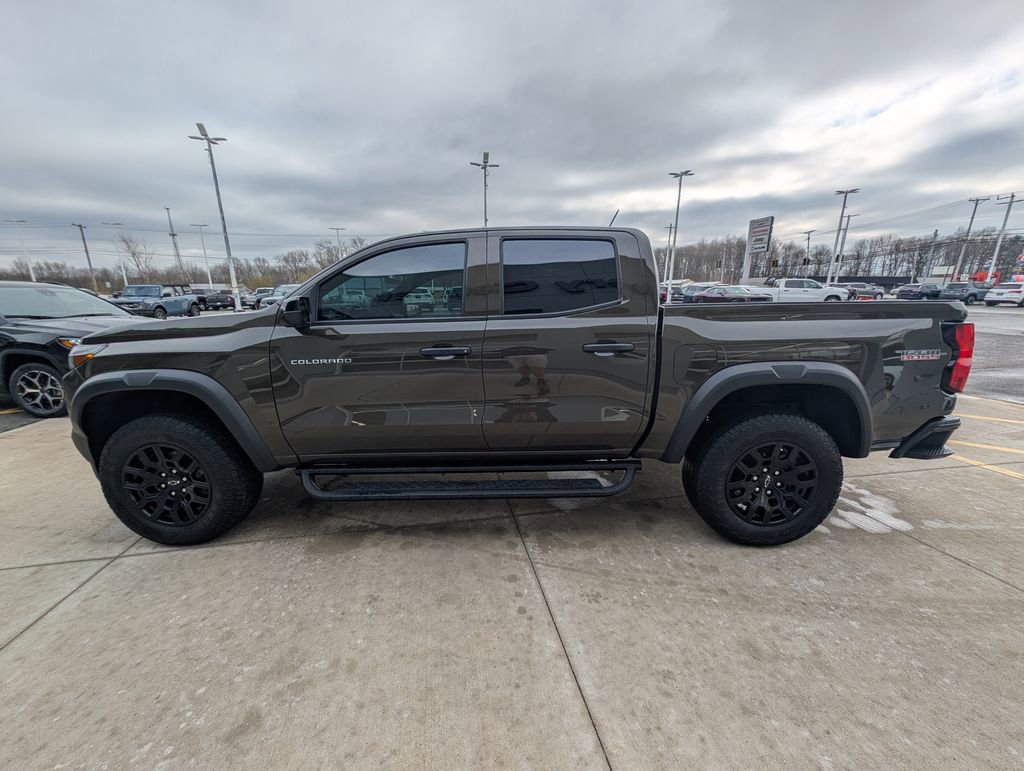 Used 2024 Chevrolet Colorado Trail Boss w/ Technology Package image 7