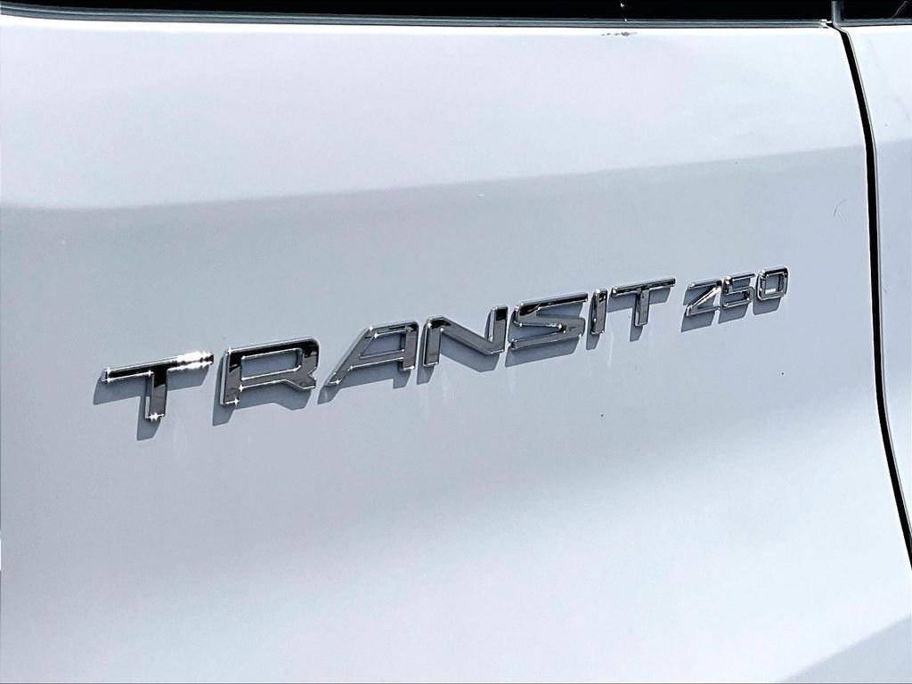 Used 2016 Ford Transit 250 130 Low Roof w/ Exterior Upgrade Package RWD image 22