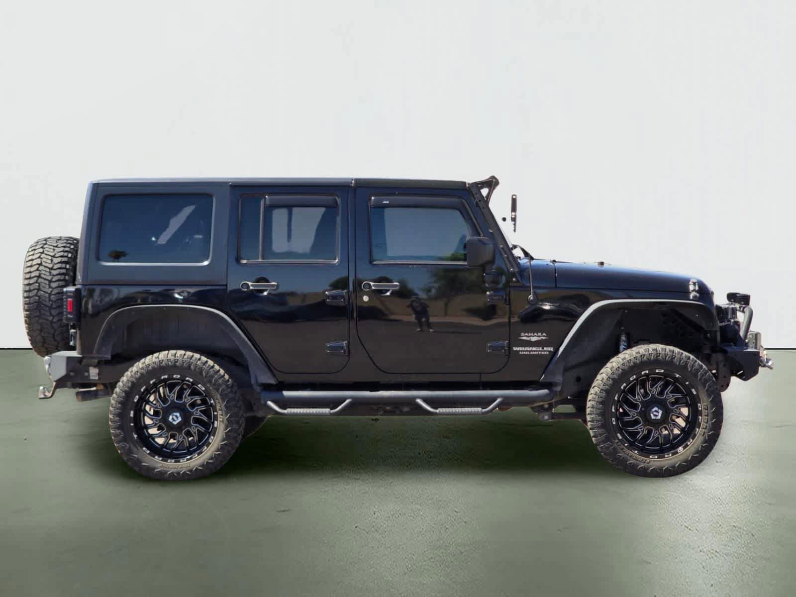 Used 2015 Jeep Wrangler Unlimited Sahara w/ Dual Top Group AWD/4WD image 7