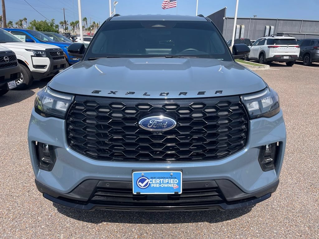 Used 2025 Ford Explorer ST-Line RWD image 2