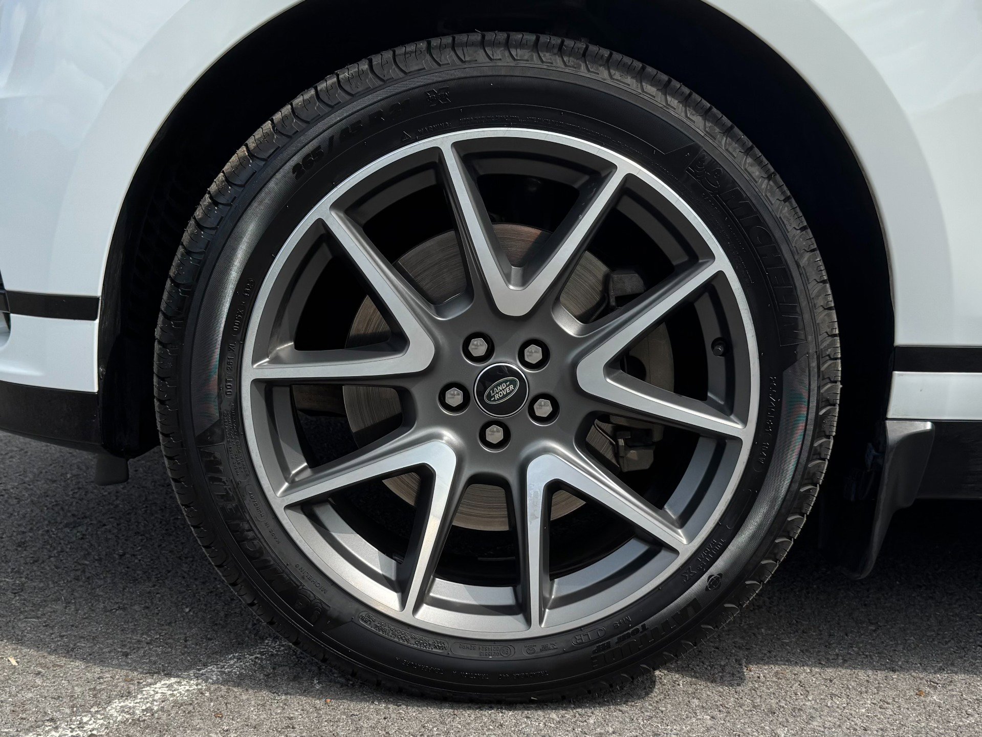 Used 2023 Land Rover Range Rover Velar R-Dynamic S image 89