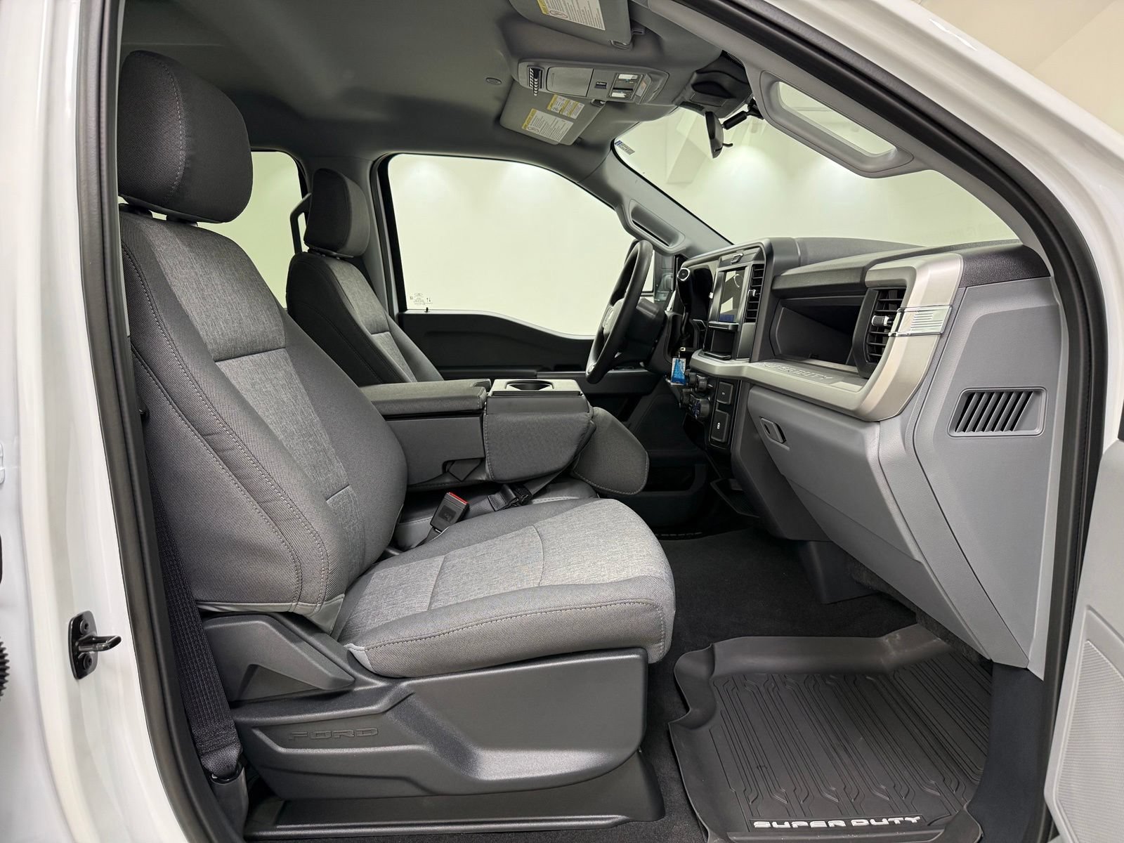 New 2026 Ford F250 XL w/ STX Appearance Package AWD/4WD image 26