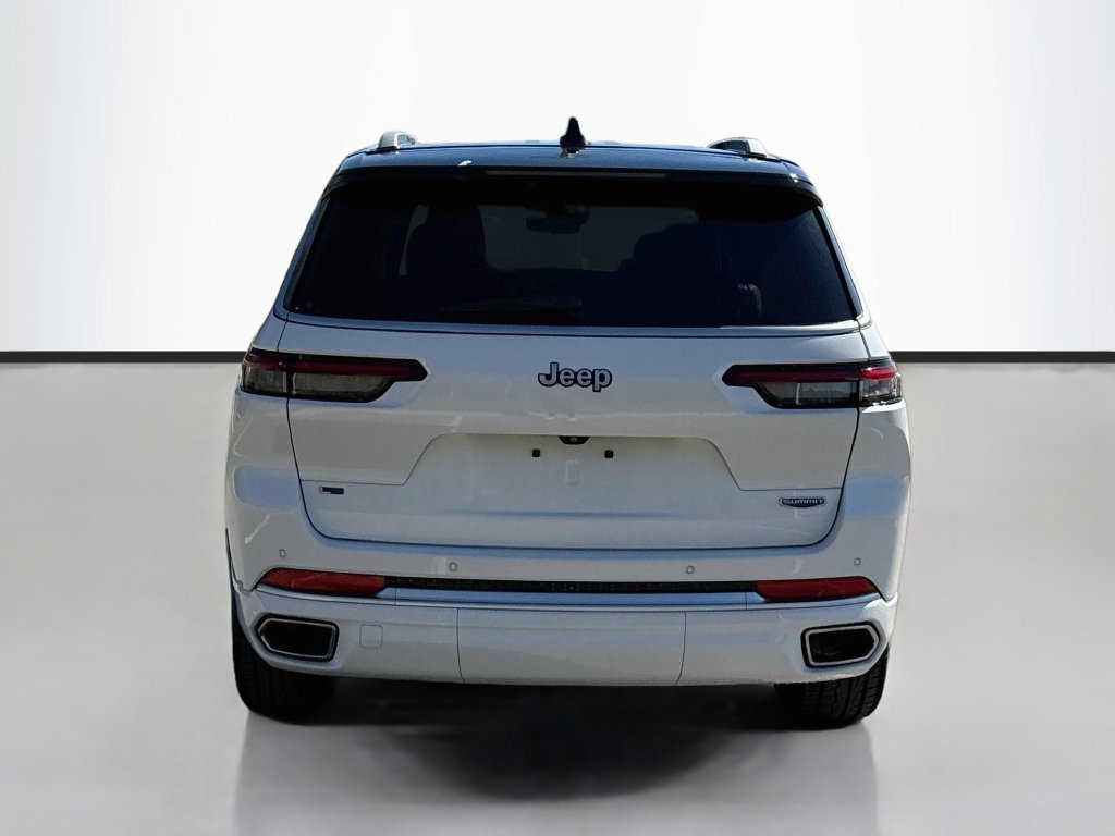 Used 2023 Jeep Grand Cherokee L Summit RWD image 6