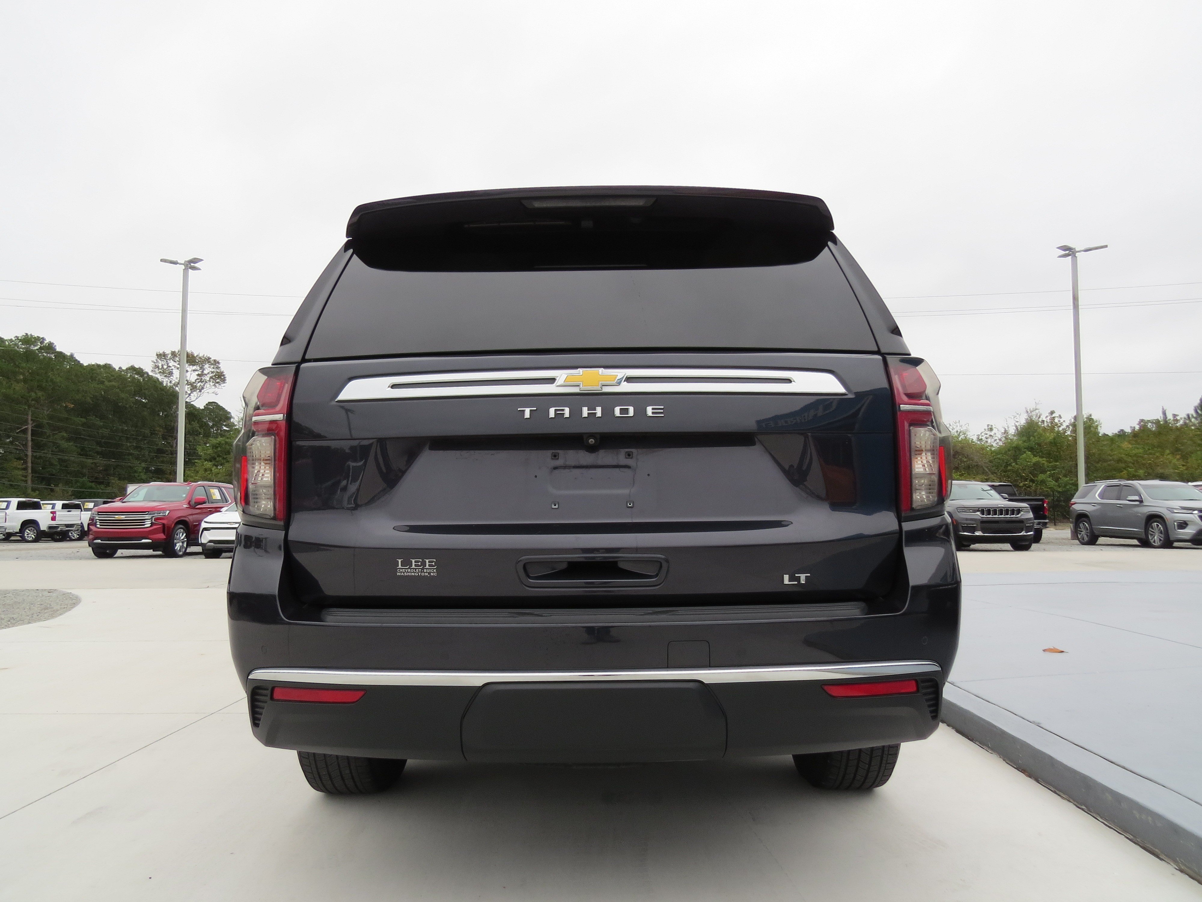 Used 2022 Chevrolet Tahoe LT w/ Luxury Package RWD image 4