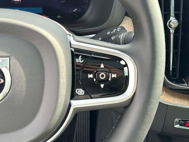 New 2026 Volvo XC60 B5 Plus w/ Protection Package Premier image 26