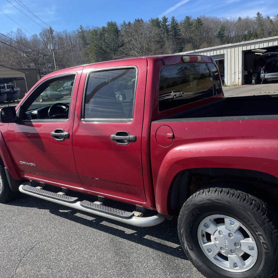 Used 2005 GMC Canyon SLE AWD/4WD image 8