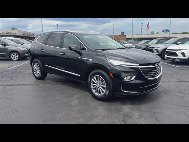 Certified 2024 Buick Enclave Essence w/ LPO, Floor Liner Package AWD/4WD image 2